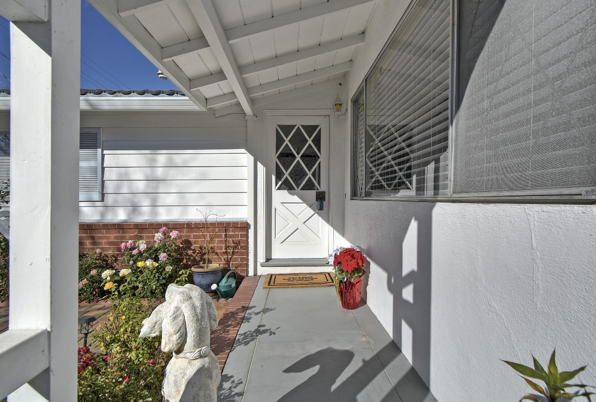2-front-porch